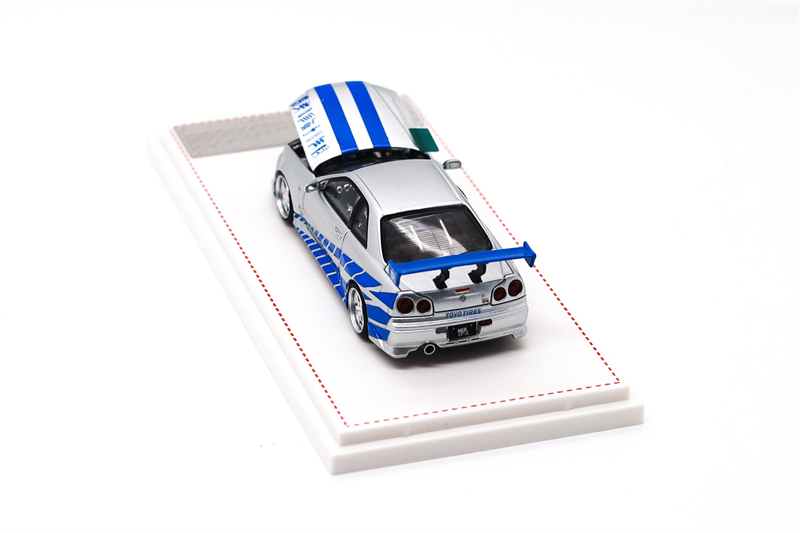 Focal Horizon FH 1:64 R34 C-We - огляд і ціна Model Kit R34