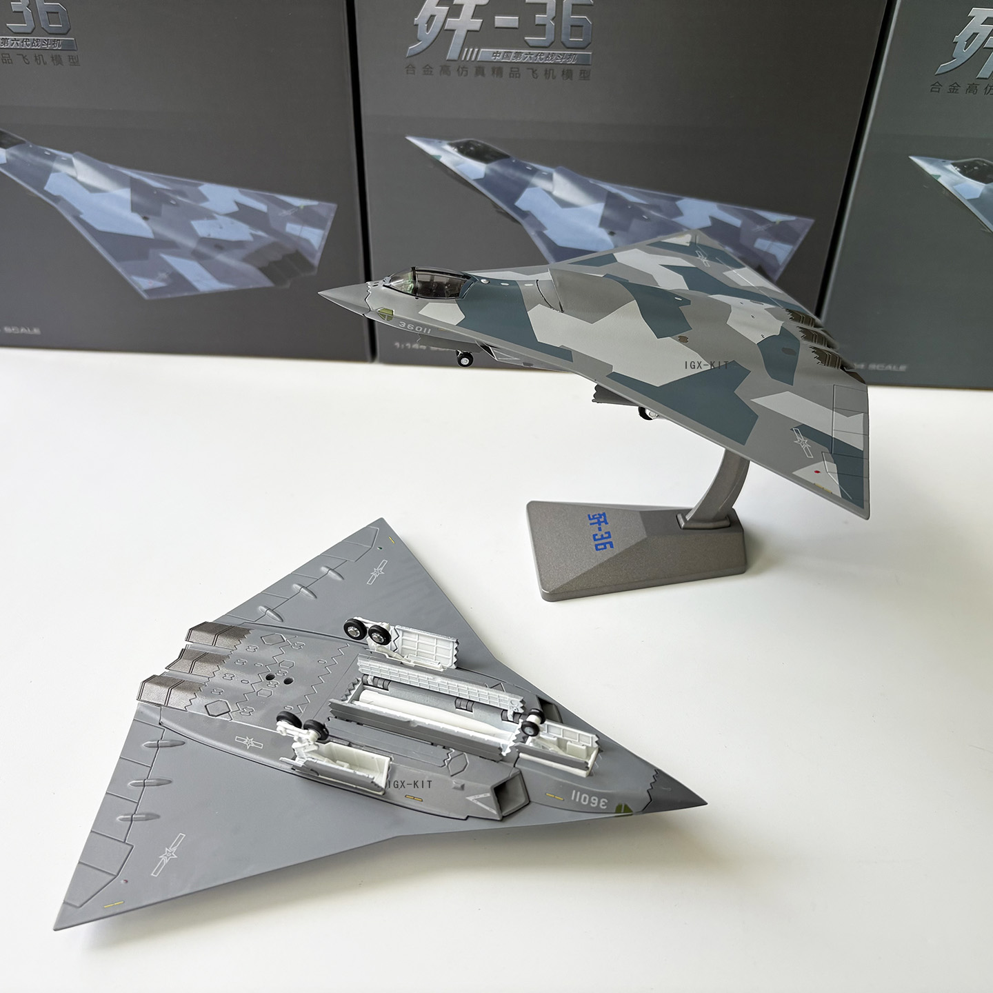 1/144 J-36 Chinese 6th Generat - огляд і ціна Model Kit Planes