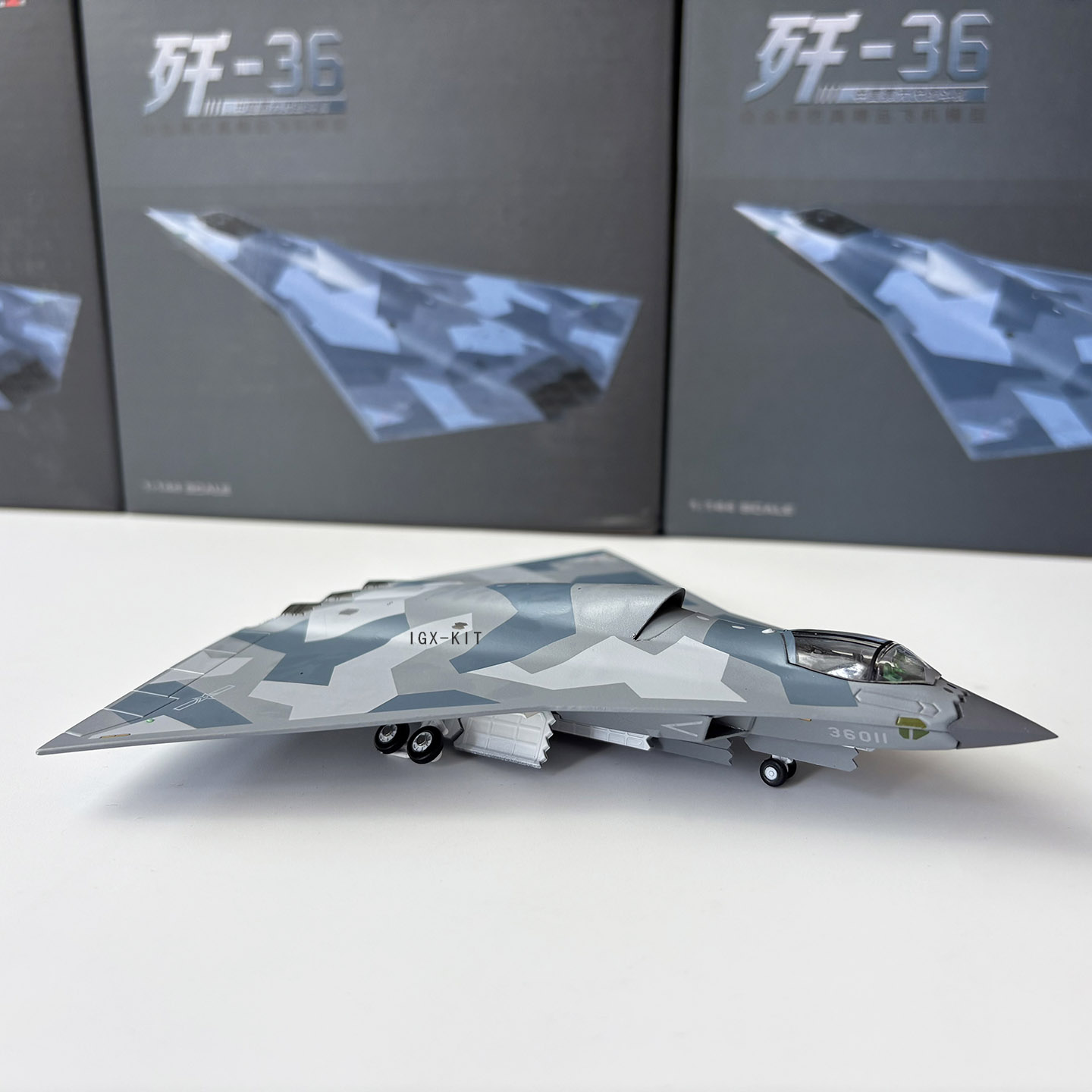1/144 J-36 Chinese 6th Generat - огляд і ціна Model Kit Planes