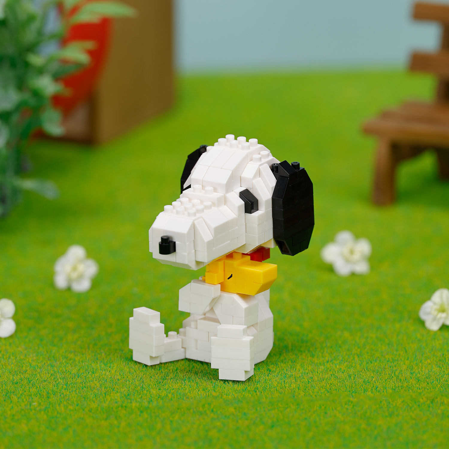 Nanoblock Peanuts Series Joe C - огляд і ціна Model Kit Toy
