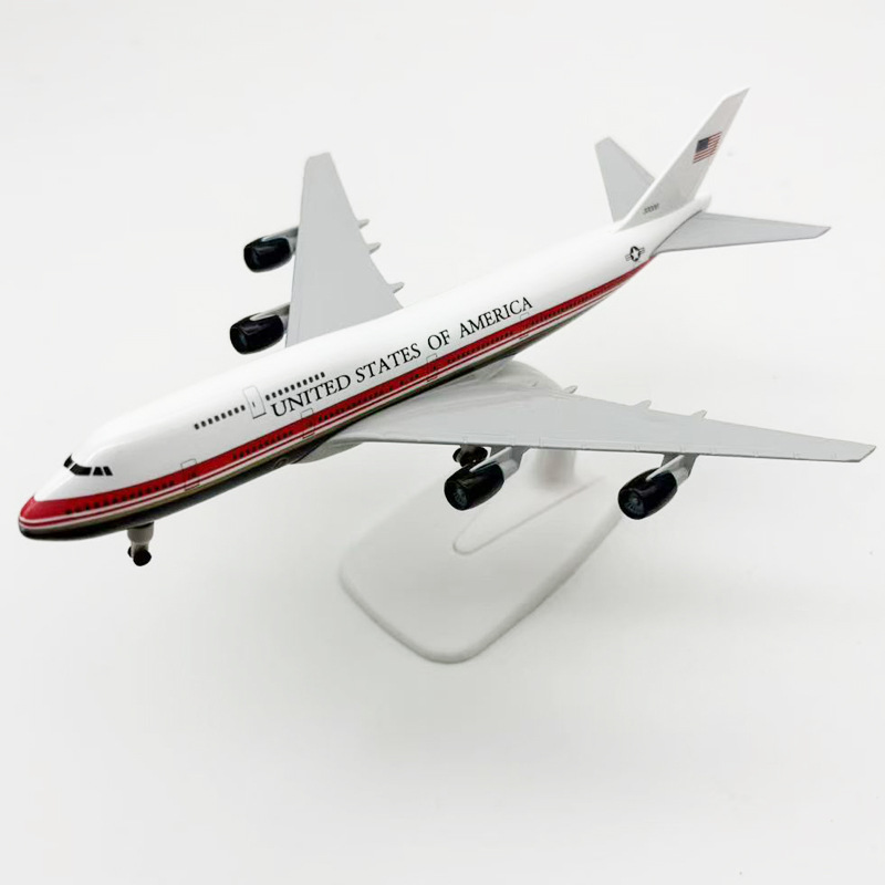 New 20cm Air Force One B747-20 - огляд і ціна Model Kit Planes