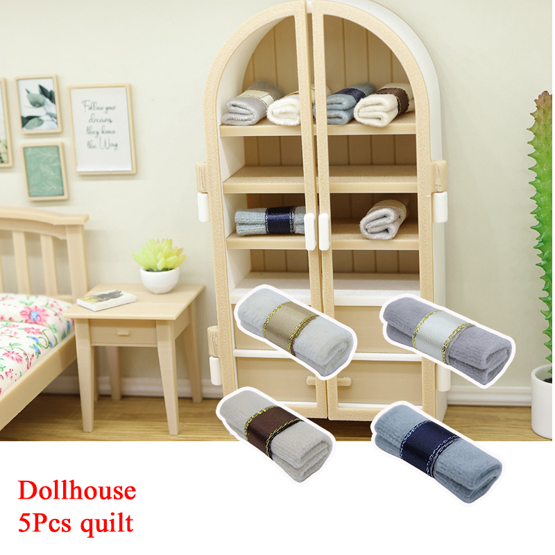 5Pcs 1/12 Dollhouse Mini Quilt - огляд і ціна Model Kit Toy